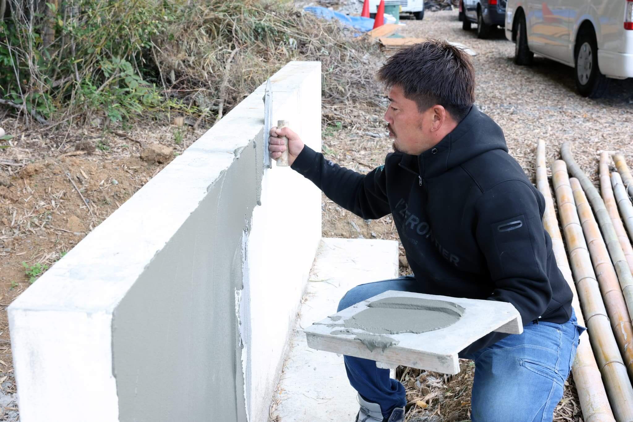 作業するスタッフ